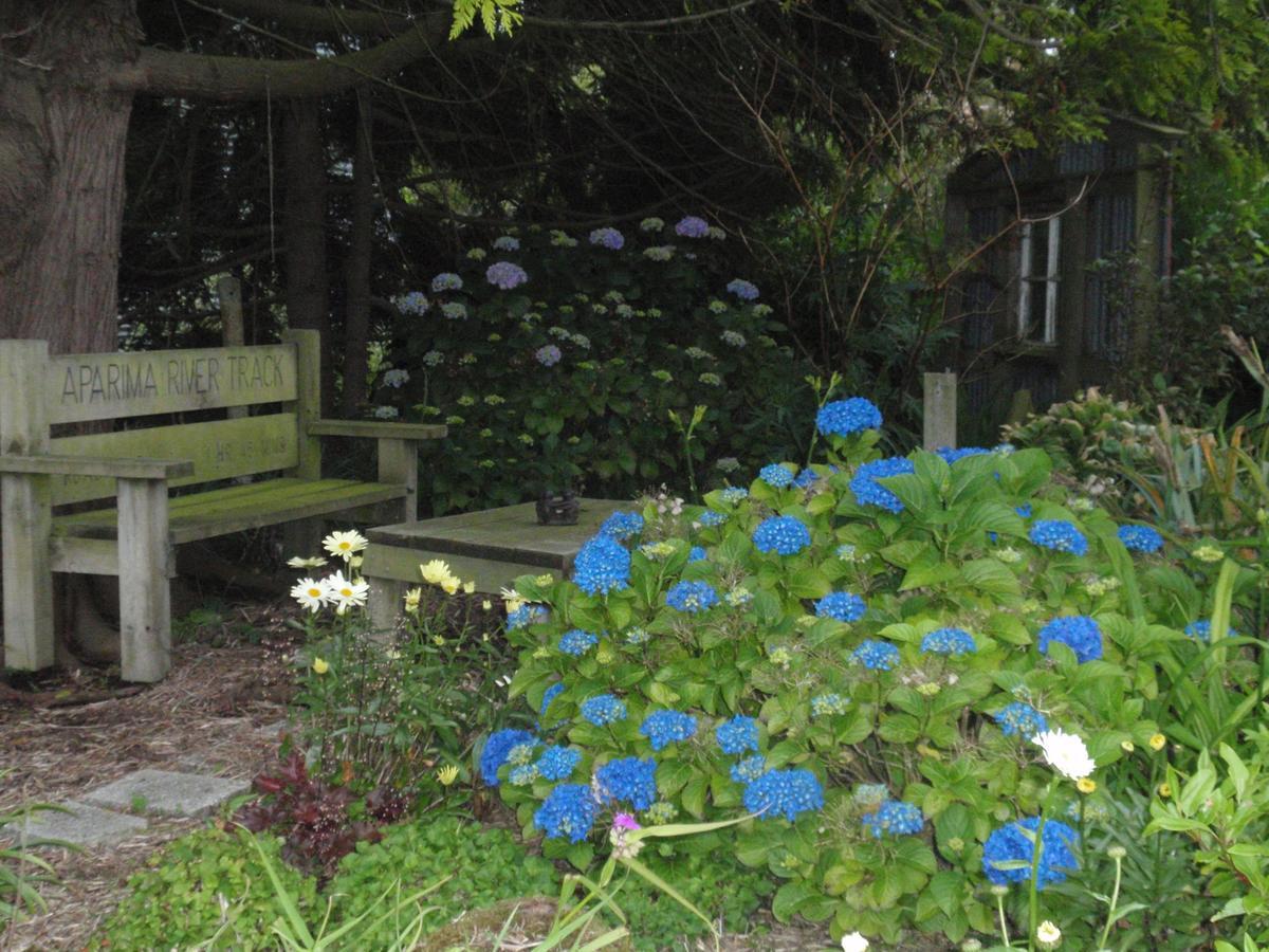 Folster Gardens Bed And Breakfast Invercargill Exterior photo